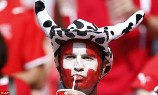 supporter suisse casque corne